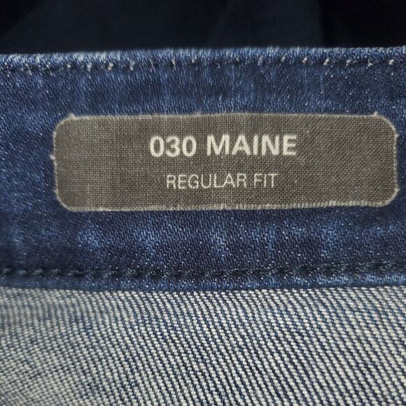 Hugo Boss Cotton 030 Maine Regular Fit Dark Wash Jeans Size 35W By 36L - Picture 6 of 6